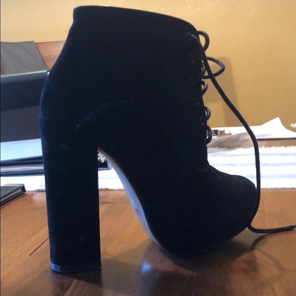 Shelly’s London bootie - Picture 4 of 4